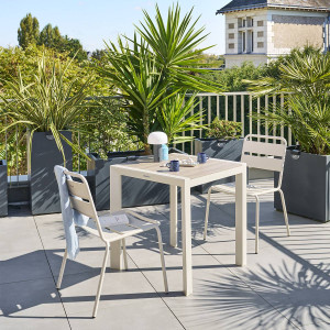 Table de jardin ÉVASION Effet bois Lin   Argile 2 places - Aluminium traité époxy, Lattes Hespéride