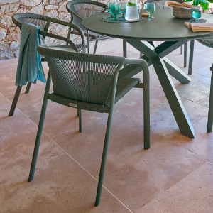 Fauteuil de jardin RIU Sauge / Vert laurier Aluminium traité époxy, Polyester Hespéride