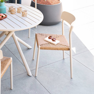 Chaise de jardin WISTTY Argile Aluminium traité époxy, Résine tressée synthétique Hespéride