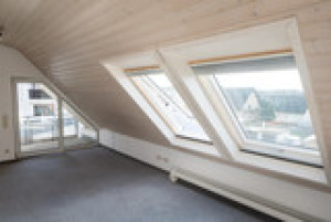 Fototapete Andere Wohnung, Fenster, leuchtend, Dachfenster, Balkon