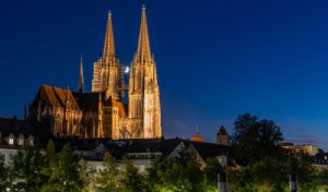 Fototapete Kuppel, donau, regensburg, Mond, bavaria