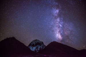 Fototapete Andere Sterne, Weltraum, Berg, Licht, Himmel