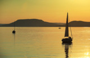 Fototapete Andere Balaton, Sonnenuntergang, Schiff, See, segeln