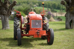 Fototapete Andere alt, Landwirtschaft, Fahrzeug, Motor, Traktor