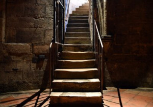 Fototapete Andere Treppe, Keller, Alter, Stein, Wand