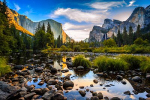 Fototapeta Rzeka Yosemite, wschód słońca, wodospad, Park Narodowy Yose