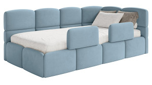 Łóżko młodzieżowe 90x200 cm Cloudy prawostronne z pojemnikiem i barierkami błękitne welur hydrofobowy łatwoczyszczący Wyprzedaż