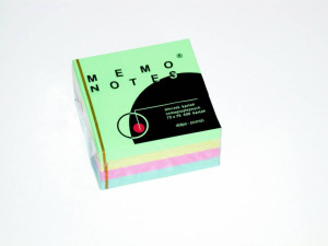 Memo notes. Karteczki samoprzylepne