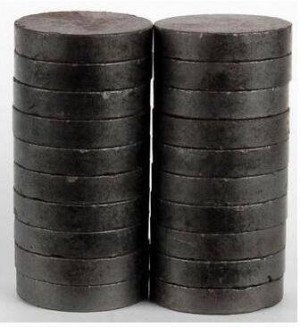 Magnesy 25mm czarne 20szt