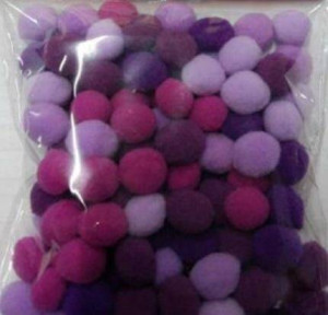 Pompony fioletowe 10mm, 100 sztuk