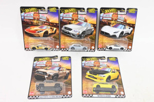 Hot Wheels Samochodzik Boulevard
