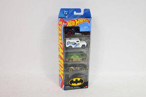 HW SAMOCHODZIK 5-PAK SERIA BATMAN MIX JLN10 WB12