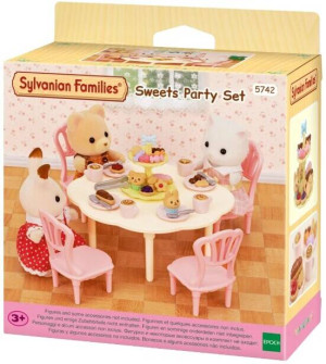 Sylvanian Families. Stół, krzesła i mnóstwo słodkości. Sweets Party 5742