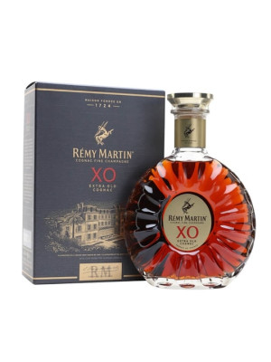 Remy Martin XO Cognac Amber 70cl, 40% ABV, 85% Grande Champagne Blend, Glass Decanter, Rich & Mellow, Spiced & Elegant