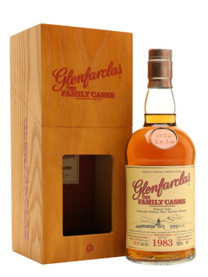 Glenfarclas 1983 / Family Casks / Cask #28 / Winter 2018 Release Speyside Whisky