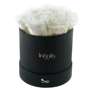 Białe wieczne róże w czarnym dużym flower boxie Infinity Rose