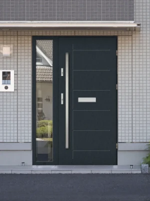 Contemporary energy saving front door and frame set model GEKKO PREMIUM 72mm with sidelight bar and mirrored glass bespoke Inox Design D