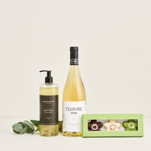 Interflora Gavekurv med Terrae blanco, bodywash og marcipanblomster