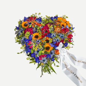 Interflora Blomsterhjerte med bånd - Et farverigt farvel