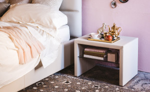 Cattelan Italia DORIAN Nachttisch mit Lederbezug