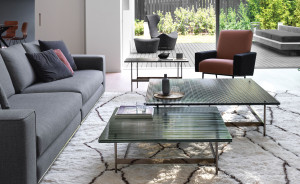 FIAM Waves Couchtisch mit Glasplatte in DV-Farbigesglas