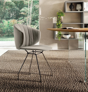 Lago Ruffle Stuhl in Stoff- oder Lederbezug mit Metallgestell