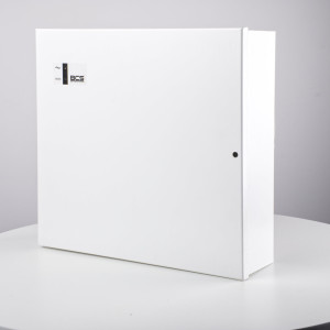 Outlet [39]: Zasilacz buforowy dla 4 kamer BCS-UPS/A4/E