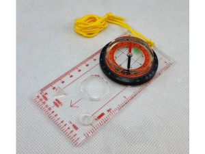 Kompas kartograficzny z linijką i 4 skalami