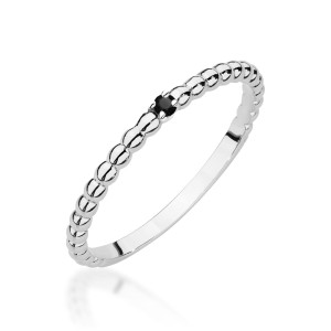 Złoty pierścionek W0601 Czarny Diament 0,02ct białe złoto pr. 585