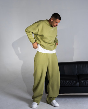 The Barrel AW26 Παντελονι Φουτερ - olive - l/xl