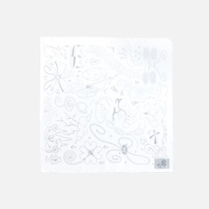 Hearts2Hearts The 1st Single [The Chase] MD (BANDANA [WHITE ver.])