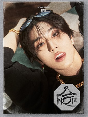 Stray Kids - SKZHOP HIPTAPE HOP - ACCORDION - HAN VER