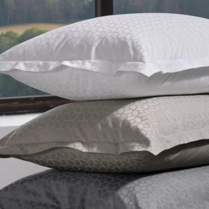 Poszewka na poduszkę Luxe Jacquard Cotton Home By Tempur® 70x50 Antracyt 100% bawełna o splocie satynowym, z zamkiem