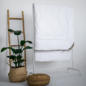 Kołdra Naturalna Hilding 155x200 całoroczna wełna owcza 100%, bawełna 100%