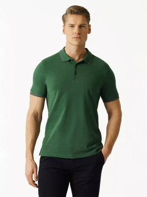 KUBENZ - Koszulka polo slim HACKNEY - Kolor ciemna zieleń - 100% Bawełna - Zdobiona lamówka - Styl casual