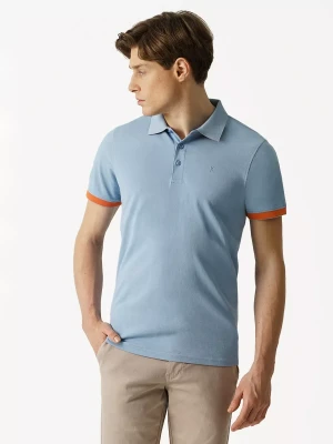KUBENZ - Błękitna koszulka polo RIALTO - 100% Bawełna pique - Kontrastowy kołnierzyk od wewnątrz - Sygnowane logo - Styl casual