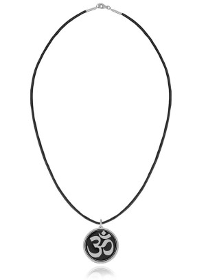 Na święta | Naszyjnik na rzemieniu mantra Om Aum Grawer