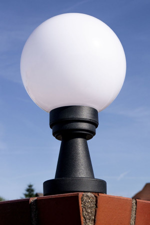 Lampa Ogrodowa Stojąca Luna Ball PLINTO 20 cm E27 LED biała cokół