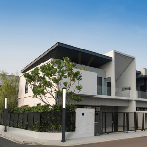 Lampa zewnętrzna słupek LED 17W 3000κ aluminium grafit ZAMBELIS