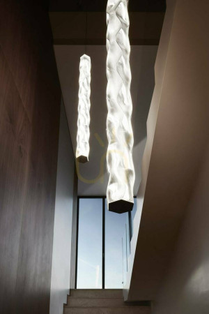 Slamp Hugo Suspension Vertikal Prisma taklampa.