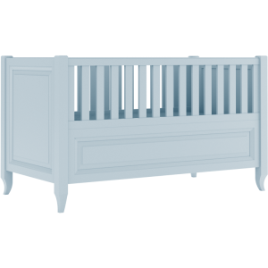Błękitne łóżeczko Charlotte ze stylizowanymi nóżkami i frezowaną ramką 70x14