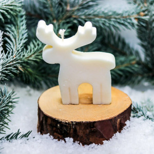 La Luz Świeca sojowa Renifer – ozdobna z woreczkiem z organzy i winietką gratis - Natural