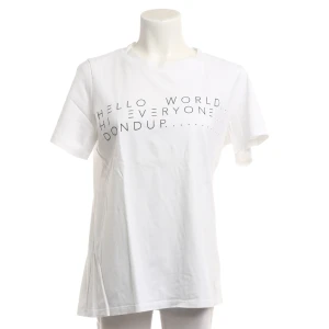 Dondup Shirt (weiß, Gr. S) Baumwolle - gebraucht, mit Text-Print auf der Vorderseite & Logo-Plakette im Nacken