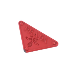 Prada Triangle Logo Broschen (rot) Metall / Emaille - gebraucht, mit Ikonisches Dreiecks-Logo & Geprägter Prada Milano Schriftzug