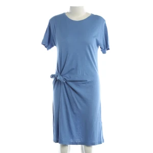 Juvia Kleider (blau, Gr. XS) Baumwolle - gebraucht, Jerseykleid mit Knoten-Detail an der Seite & Rundhalsausschnitt