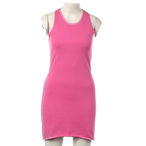Chanel Kleider (rosa, Gr. 30) Viskose - gebraucht, Minikleid mit Racerback & Kontrastpaspelierung am Ausschnitt und Saum