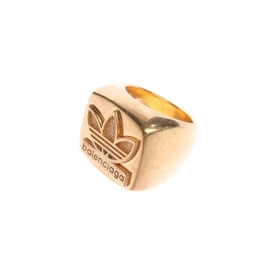 Balenciaga Balenciaga x Adidas Signet Ring Ringe (gold) Metall - gebraucht, Siegelring mit Siegelring-Design & Adidas Trefoil Logo
