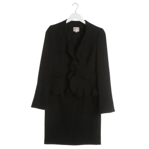 Armani Collezioni Sets (schwarz, Gr. 36) Wolle - gebraucht, mit Rüschen am Revers & Pattentaschen