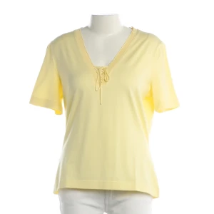 Escada T-Shirts (gelb, Gr. 44) Baumwolle - gebraucht, mit V-Ausschnitt & Schnürung am Ausschnitt