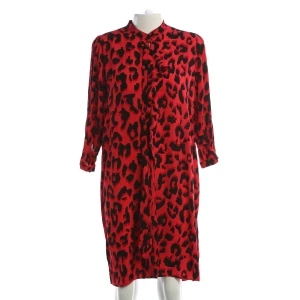 Drykorn Kleider (rot, Gr. 34) Viskose - gebraucht, Kleid mit Rüschenleiste vorne & durchgehender Animal-Print